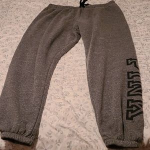 Dark grey jogging pants pink